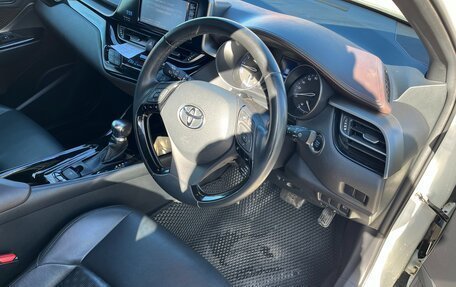 Toyota C-HR I рестайлинг, 2017 год, 2 250 000 рублей, 5 фотография