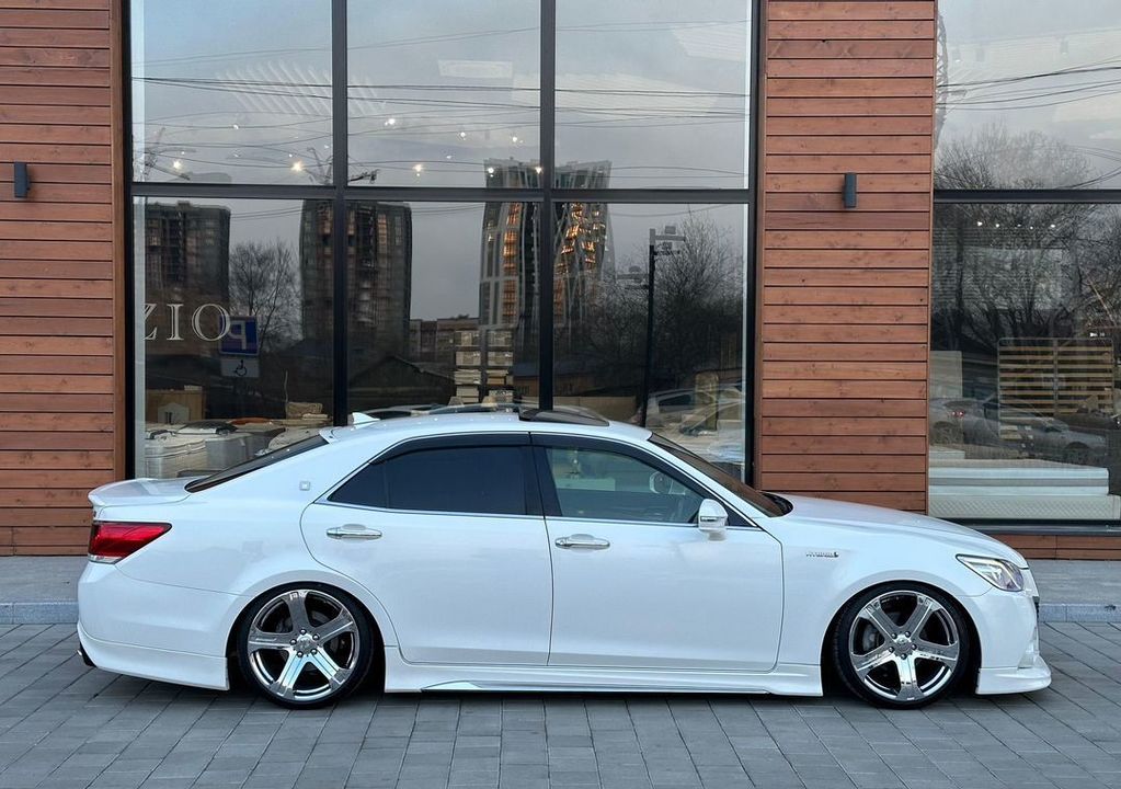 Toyota Crown, 2013 год, 2 420 000 рублей, 4 фотография