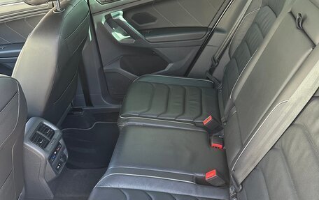 Volkswagen Tiguan II, 2021 год, 5 500 000 рублей, 21 фотография
