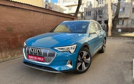 Audi e-tron I, 2019 год, 4 550 000 рублей, 1 фотография