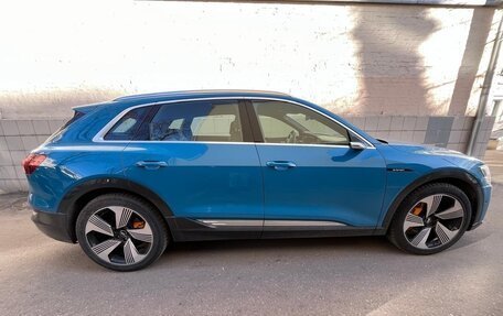 Audi e-tron I, 2019 год, 4 550 000 рублей, 5 фотография