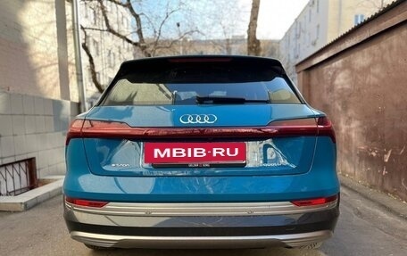 Audi e-tron I, 2019 год, 4 550 000 рублей, 3 фотография