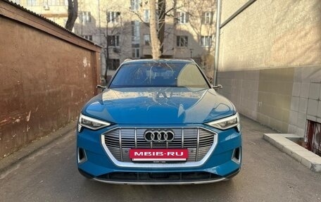 Audi e-tron I, 2019 год, 4 550 000 рублей, 2 фотография