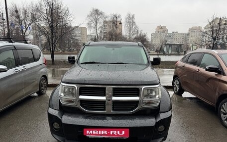Dodge Nitro, 2007 год, 1 400 000 рублей, 2 фотография