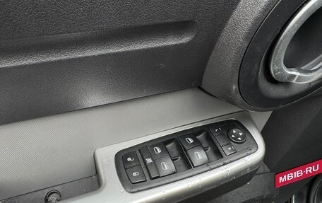 Dodge Nitro, 2007 год, 1 400 000 рублей, 22 фотография