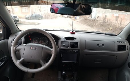 KIA Rio II, 2005 год, 300 000 рублей, 5 фотография