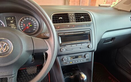 Volkswagen Polo VI (EU Market), 2012 год, 950 000 рублей, 15 фотография