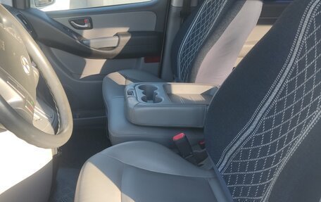 Hyundai Grand Starex Grand Starex I рестайлинг 2, 2017 год, 3 100 000 рублей, 6 фотография