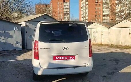 Hyundai Grand Starex Grand Starex I рестайлинг 2, 2017 год, 3 100 000 рублей, 5 фотография