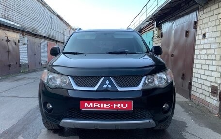 Mitsubishi Outlander III рестайлинг 3, 2008 год, 920 000 рублей, 1 фотография