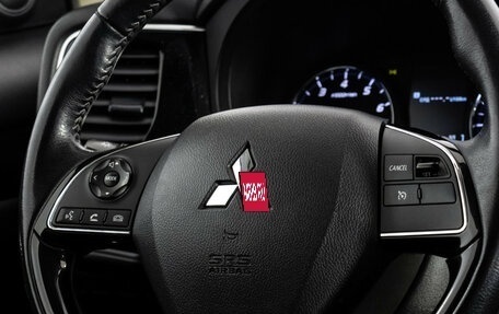 Mitsubishi Outlander III рестайлинг 3, 2020 год, 2 249 000 рублей, 13 фотография