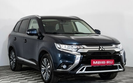 Mitsubishi Outlander III рестайлинг 3, 2020 год, 2 249 000 рублей, 3 фотография