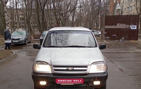 Chevrolet Niva I рестайлинг, 2006 год, 255 000 рублей, 1 фотография