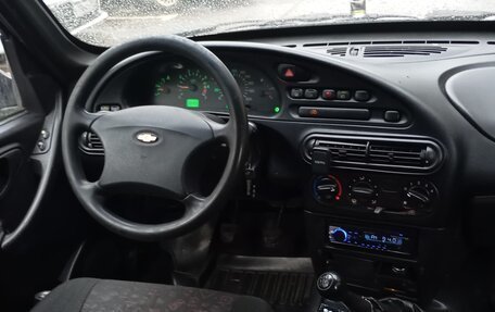 Chevrolet Niva I рестайлинг, 2006 год, 255 000 рублей, 7 фотография
