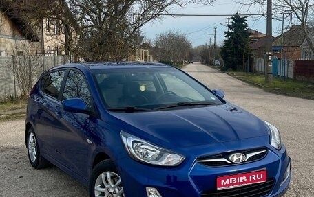Hyundai Solaris II рестайлинг, 2012 год, 870 000 рублей, 1 фотография
