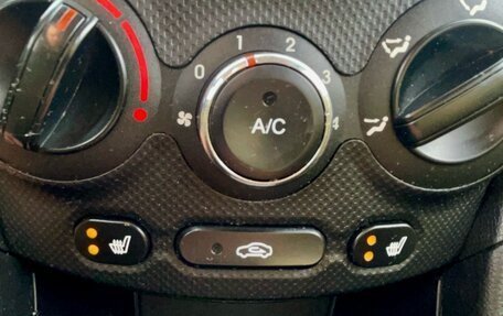 Hyundai Solaris II рестайлинг, 2012 год, 870 000 рублей, 2 фотография