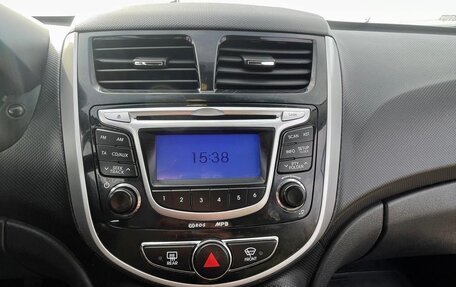 Hyundai Solaris II рестайлинг, 2012 год, 870 000 рублей, 10 фотография
