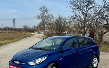 Hyundai Solaris II рестайлинг, 2012 год, 870 000 рублей, 12 фотография