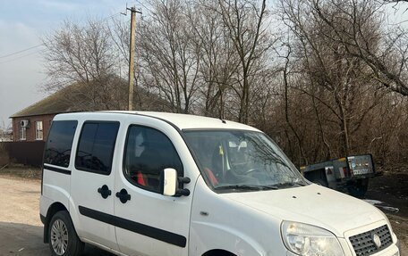 Fiat Doblo I, 2011 год, 650 000 рублей, 2 фотография