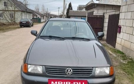 Volkswagen Polo III рестайлинг, 1998 год, 250 000 рублей, 3 фотография