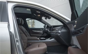 BMW 7 серия, 2023 год, 14 690 000 рублей, 9 фотография