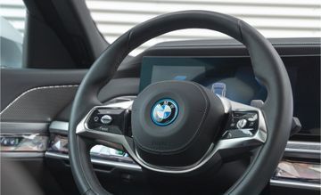 BMW 7 серия, 2023 год, 14 690 000 рублей, 6 фотография