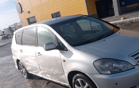Toyota Ipsum II, 2002 год, 550 000 рублей, 7 фотография