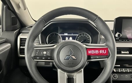 Mitsubishi L200, 2024 год, 5 300 000 рублей, 11 фотография