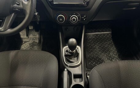 KIA Rio III рестайлинг, 2013 год, 999 000 рублей, 13 фотография
