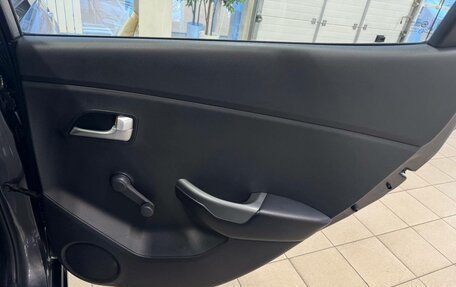 KIA Rio III рестайлинг, 2013 год, 999 000 рублей, 17 фотография