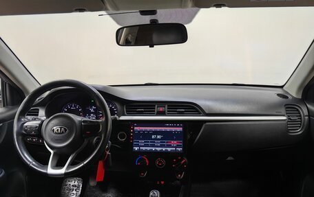 KIA Rio IV, 2018 год, 1 099 000 рублей, 12 фотография