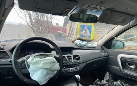 Renault Laguna III рестайлинг, 2011 год, 670 000 рублей, 4 фотография