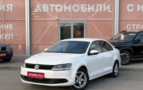 Volkswagen Jetta VI, 2011 год, 949 000 рублей, 1 фотография
