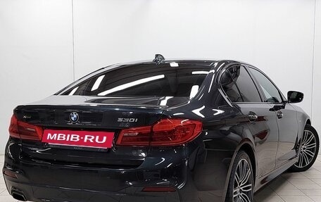 BMW 5 серия, 2018 год, 3 640 000 рублей, 2 фотография
