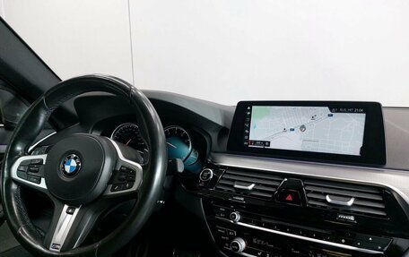 BMW 5 серия, 2018 год, 3 640 000 рублей, 12 фотография