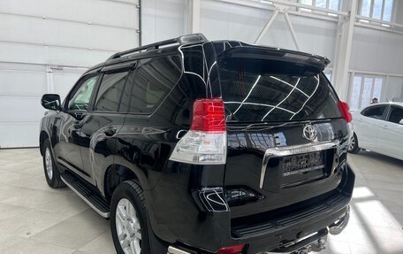 Toyota Land Cruiser Prado 150 рестайлинг 2, 2013 год, 3 200 000 рублей, 3 фотография