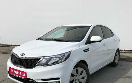 KIA Rio III рестайлинг, 2016 год, 1 085 000 рублей, 1 фотография