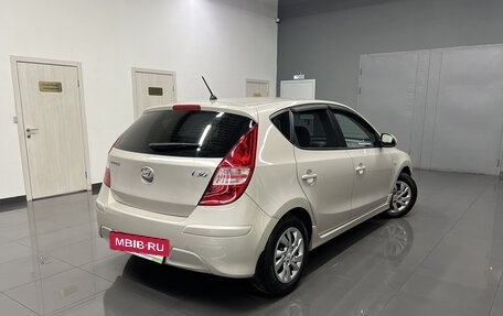 Hyundai i30 I, 2011 год, 895 000 рублей, 2 фотография