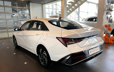 Hyundai Elantra, 2023 год, 2 350 000 рублей, 5 фотография