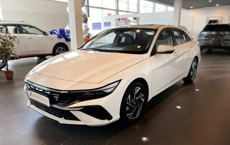 Hyundai Elantra, 2023 год, 2 350 000 рублей, 7 фотография
