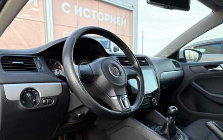 Volkswagen Jetta VI, 2011 год, 949 000 рублей, 9 фотография