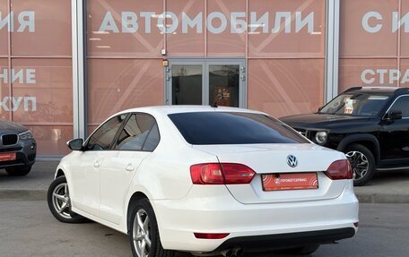 Volkswagen Jetta VI, 2011 год, 949 000 рублей, 4 фотография