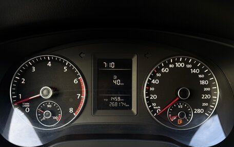 Volkswagen Jetta VI, 2011 год, 949 000 рублей, 11 фотография