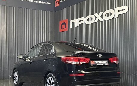 KIA Rio III рестайлинг, 2017 год, 1 297 000 рублей, 30 фотография