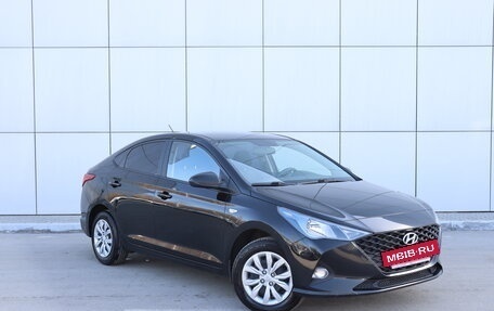 Hyundai Solaris II рестайлинг, 2020 год, 1 300 000 рублей, 7 фотография