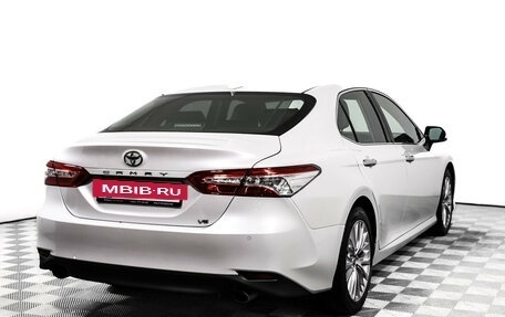 Toyota Camry, 2018 год, 3 200 000 рублей, 5 фотография