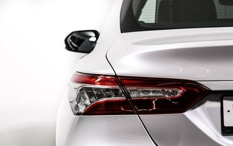 Toyota Camry, 2018 год, 3 200 000 рублей, 13 фотография