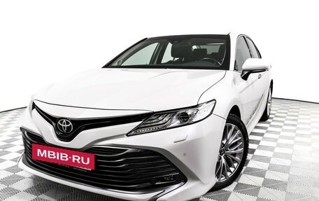 Toyota Camry, 2018 год, 3 200 000 рублей, 14 фотография