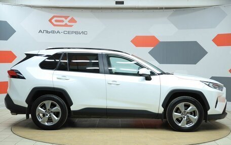 Toyota RAV4, 2020 год, 3 250 000 рублей, 4 фотография