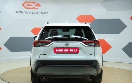 Toyota RAV4, 2020 год, 3 250 000 рублей, 6 фотография